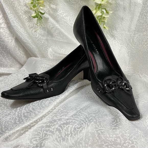 Gorgeous Antonio Milani 7.5 black leather kitten, heel/pump Pointy but Square to - Picture 1 of 13